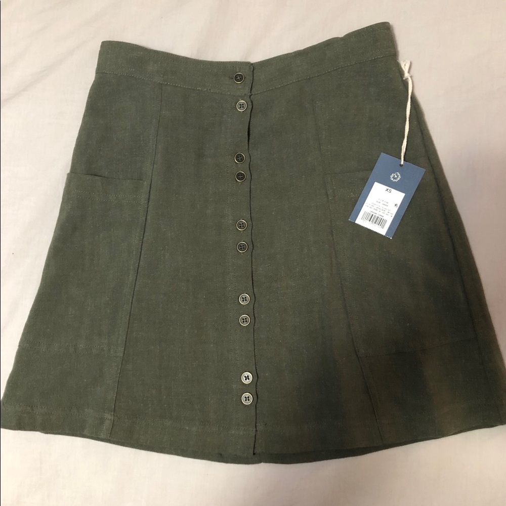 Green skirt